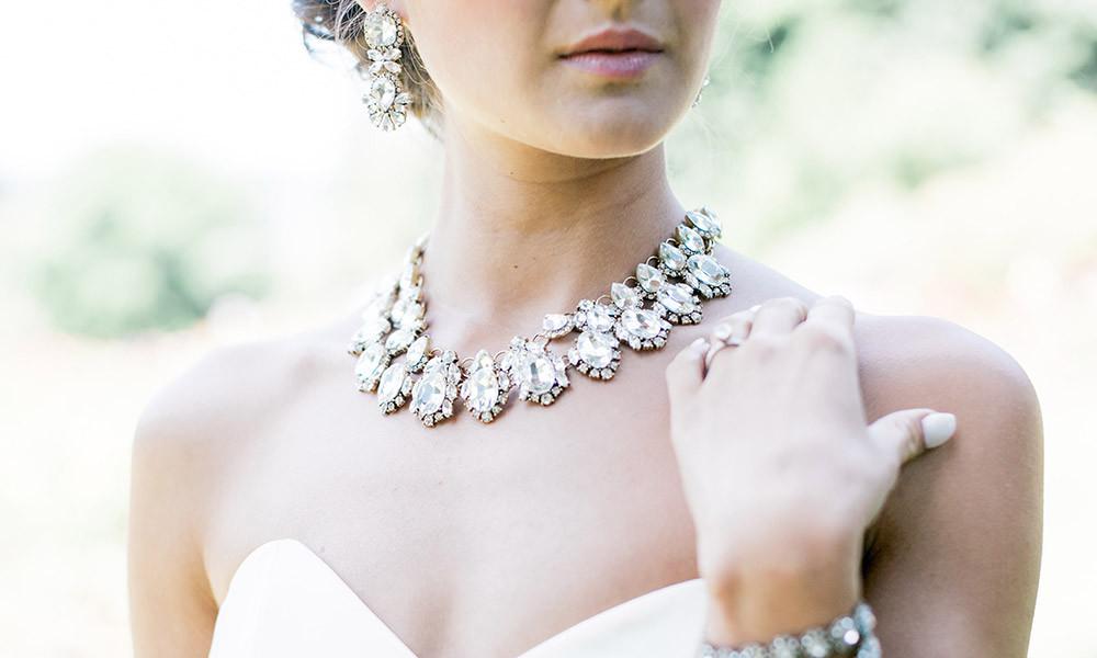 Bridal Jewelry that is both sophisticated and fashionable